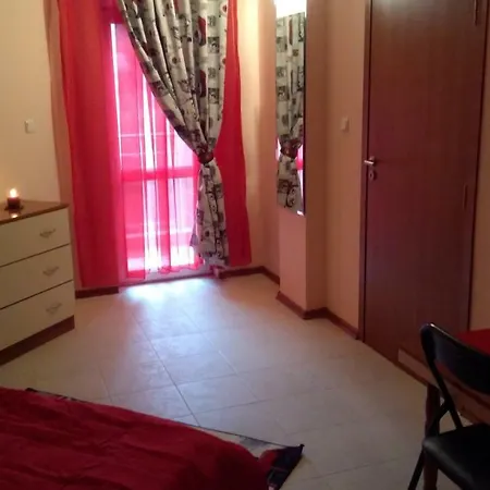 Apartment Rouge *